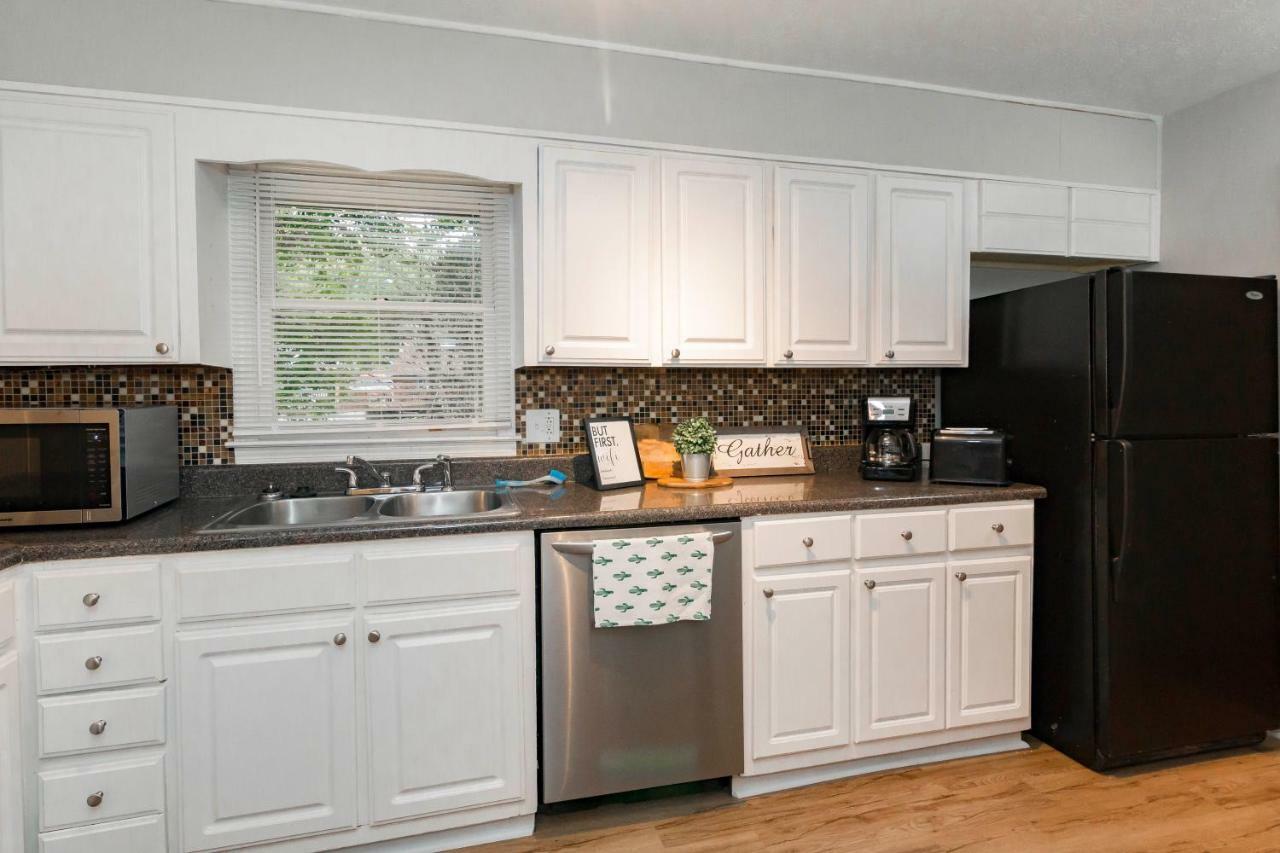 Luxury Home W/Gameroom Kingsizebed Near Six Flags Austell Exterior foto